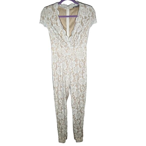 Lexi Drew Women's Short Sleeve Deep V Neck White Lace Jumpsuit Small - Picture 1 of 7